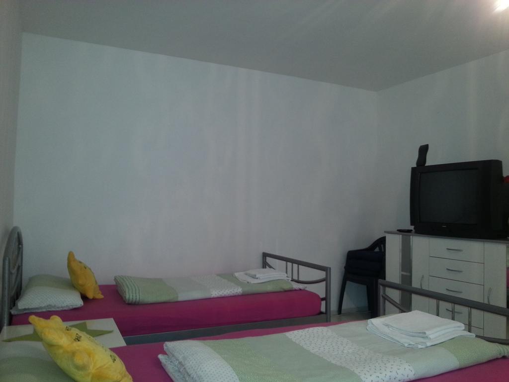 2-Rooms Apartment Downtown Нюрнберг Экстерьер фото